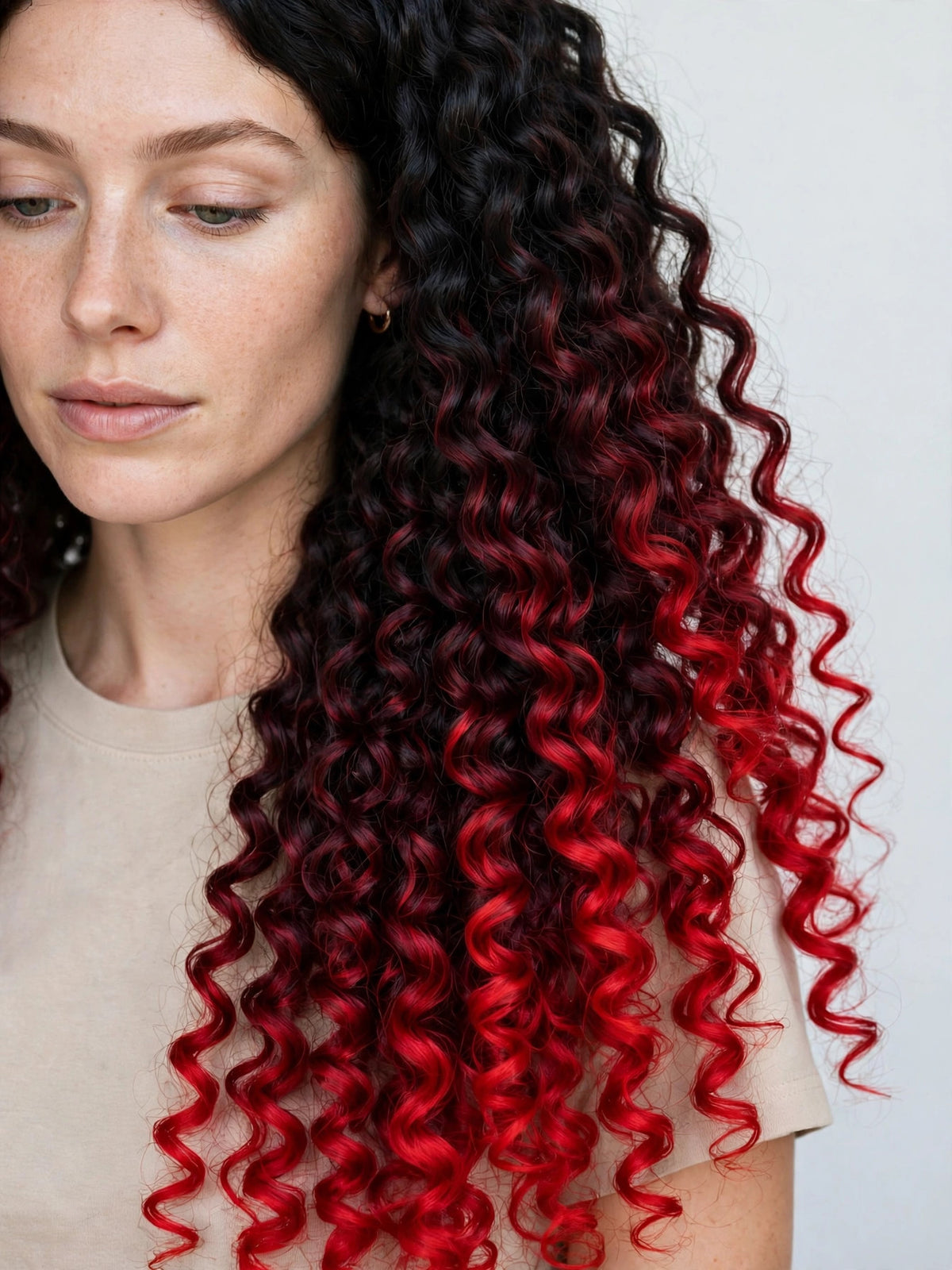 Black Red Ombre long curly ombre cosplay wig - close-up of curls and ombre color