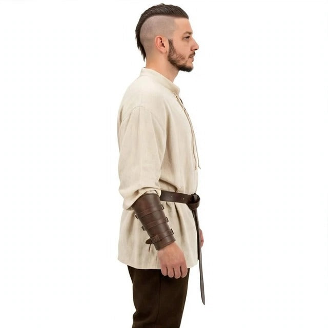 Side pose model shot